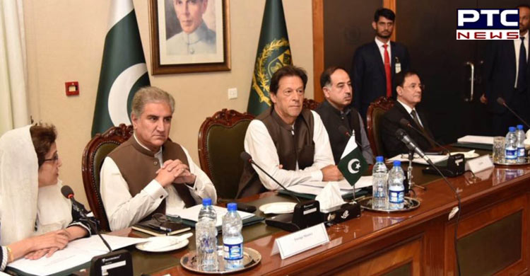 No-confidence vote: Fearing ouster, Pak PM Imran Khan offers to dissolve assembly