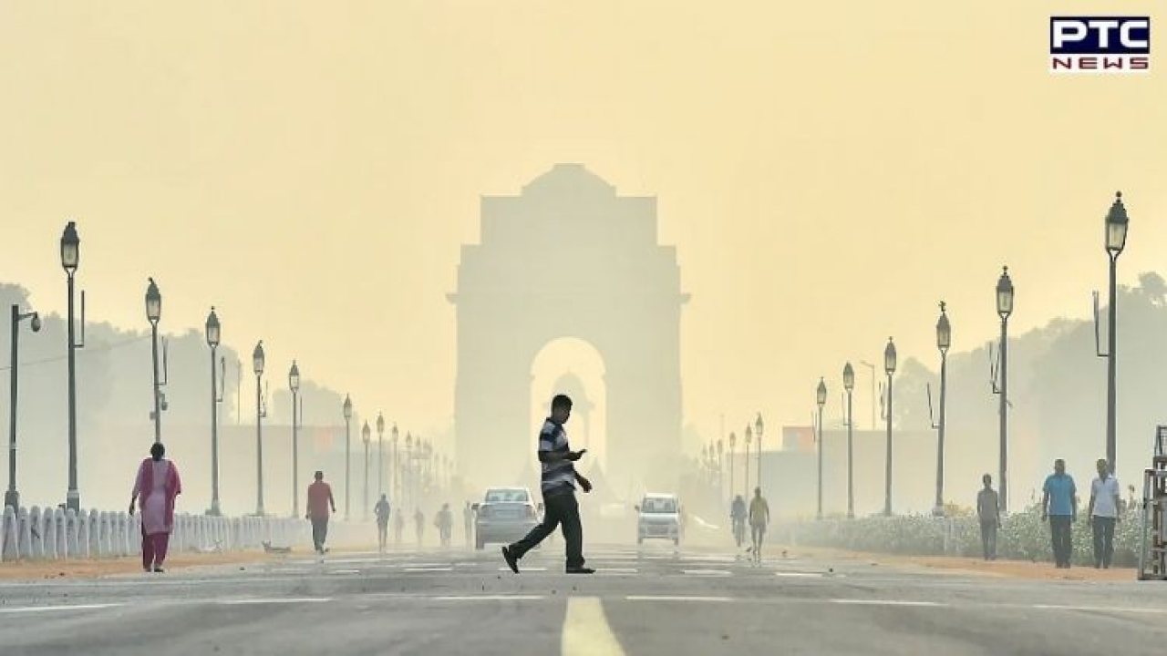 Delhi: Air quality remains 'very poor,' AQI at 350
