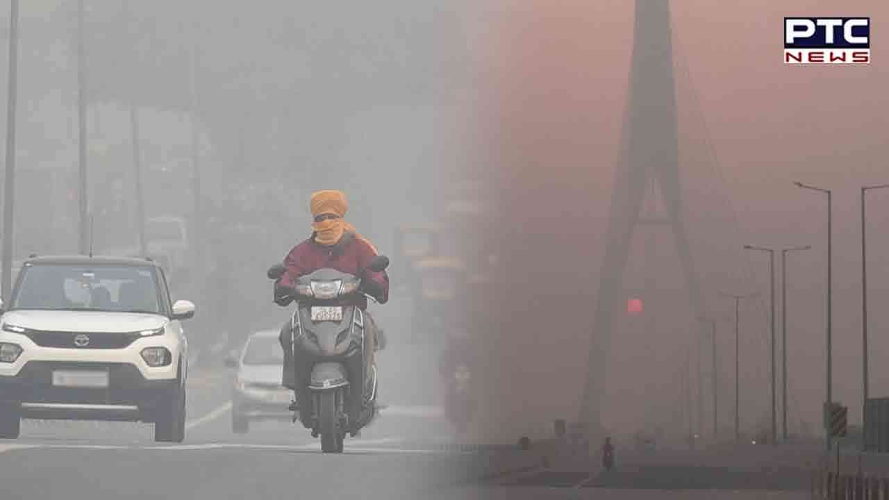 Delhi AQI remains 'very poor', layer of smog persists in sky