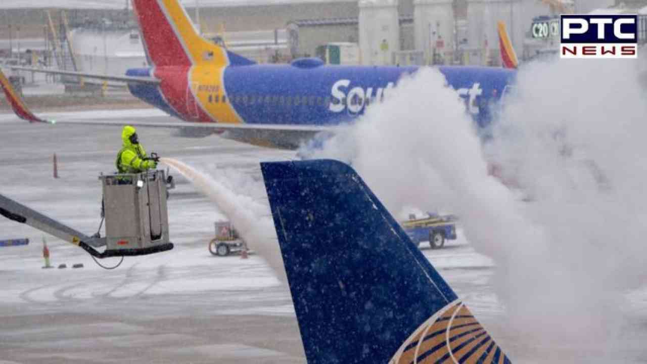 US winter storm: 2,000 flights cancelled, holiday travellers frustrated