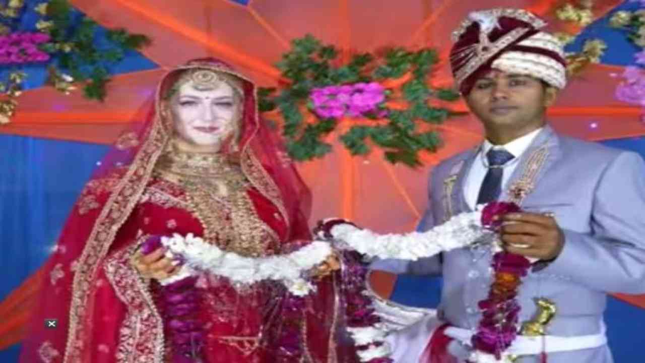 फेसबुक पर हुआ प्यार...युवक से शादी करने के लिए सात समंदर पार स्वीडन से इंडिया पहुंच गई प्रेमिका