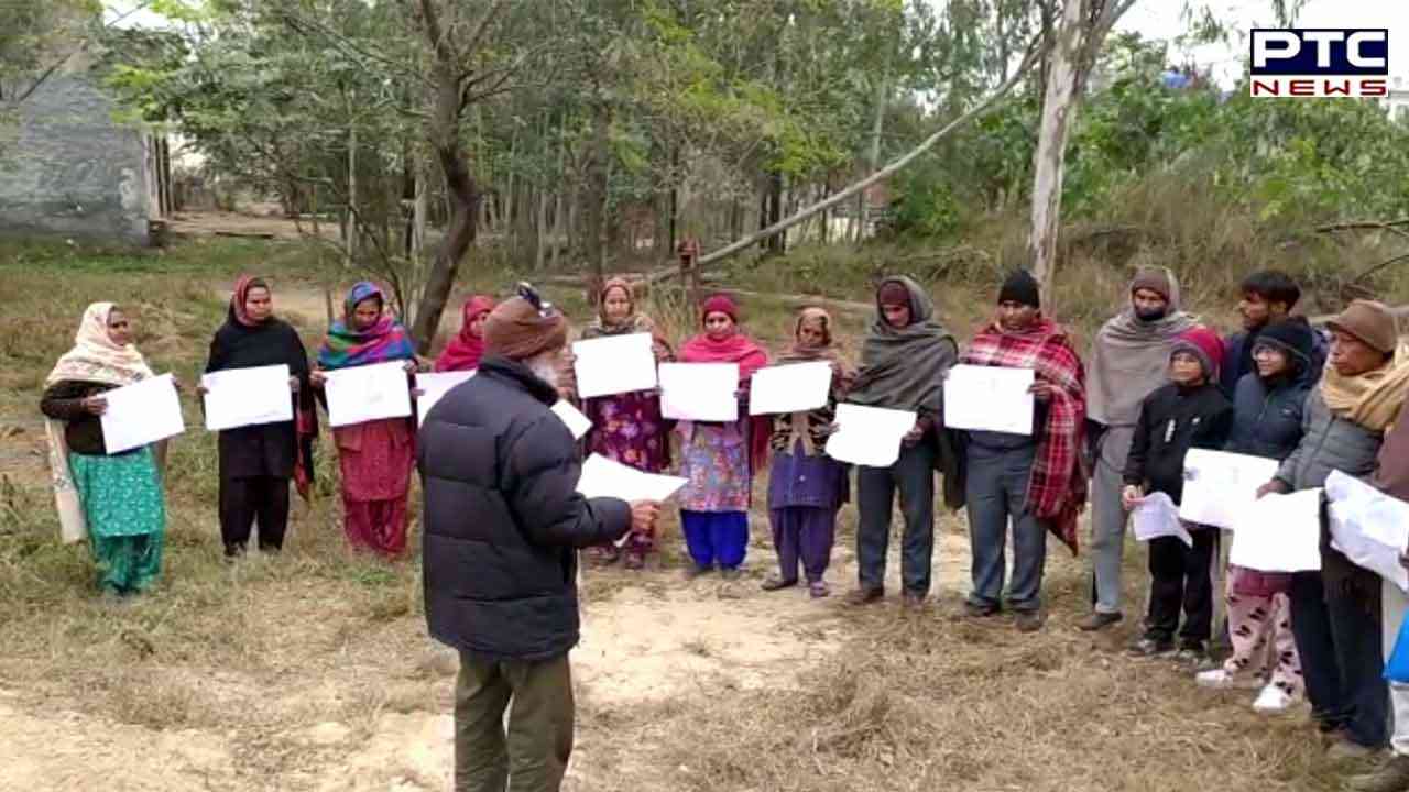 ਗਰੀਬ ਪਰਿਵਾਰਾਂ ਨੇ ਸਰਪੰਚ ਤੇ ਉਸਦੇ ਪਤੀ ’ਤੇ ਲਾਏ ਧੱਕੇਸ਼ਾਹੀ ਦੇ ਇਲਜ਼ਾਮ, ਇਹ ਹੈ ਪੂਰਾ ਮਾਮਲਾ