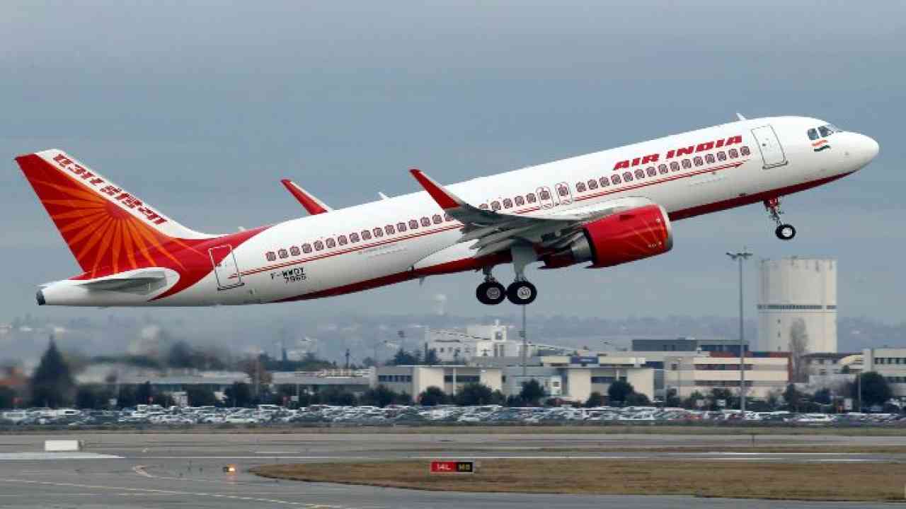 air india विमान के इंजन में लगी आग, UAE में एयरपोर्ट पर हुई इमरजेंसी लैंडिंग