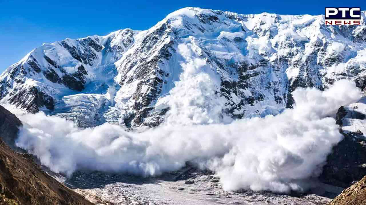 Avalanche warning in 12 J-K districts, people advised to remain alert