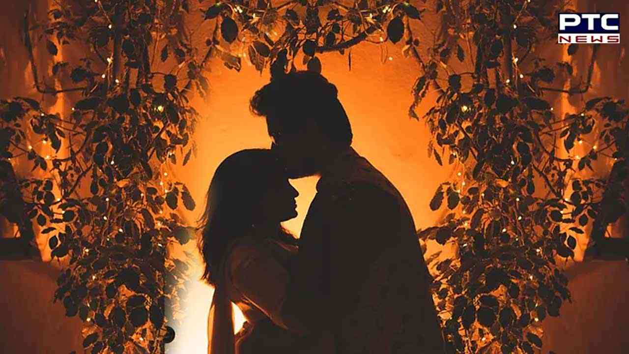 Kiss Day 2023: ਕਿੱਸ ਨਾਲ ਪਿਆਰ ਦਾ ਇਜ਼ਹਾਰ ਤੋਂ ਇਲਾਵਾ ਇਹ ਮਿਲਦੇ ਹਨ ਫਾਇਦੇ, ਜਾਣੋ