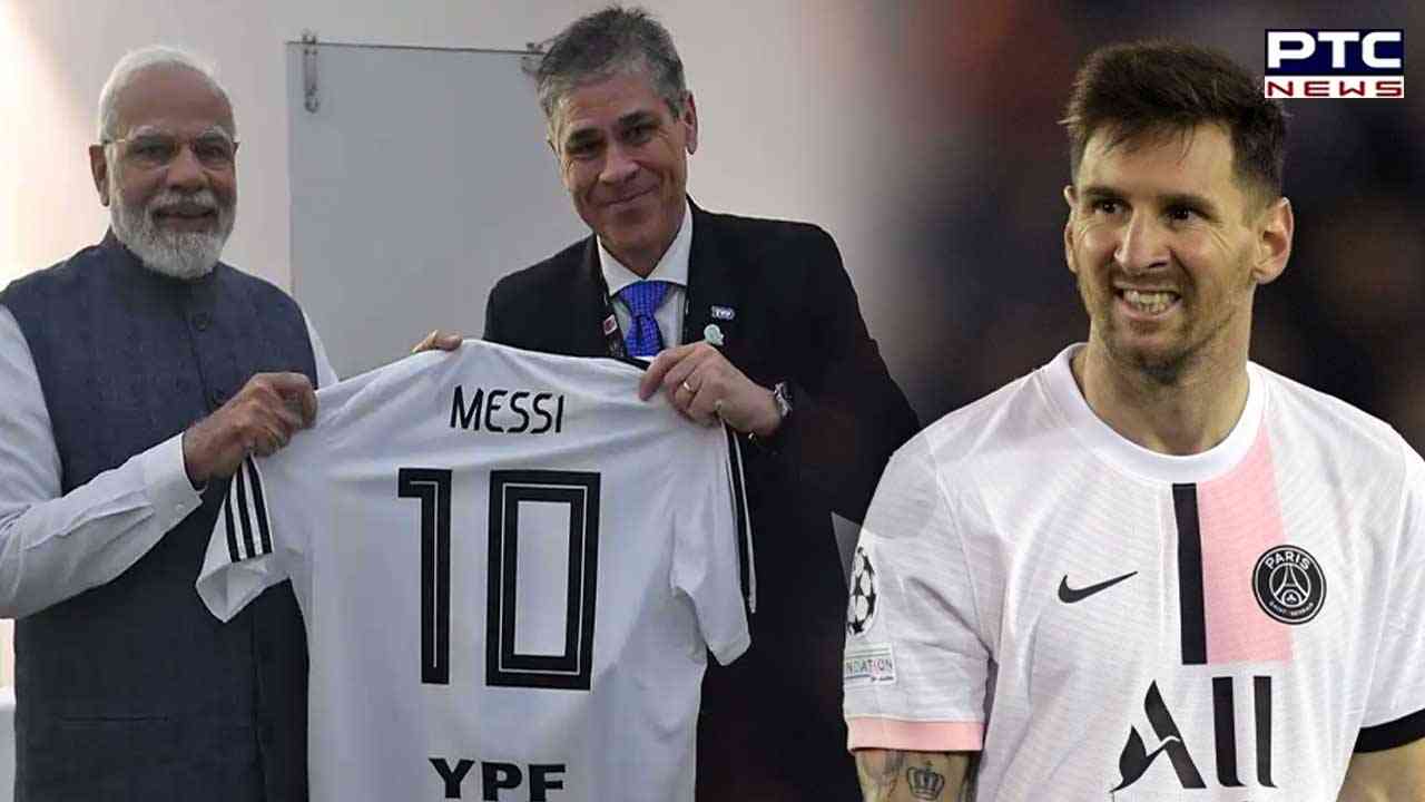 PM Modi receives Messi T-shirt as gift on sidelines of India Energy Week