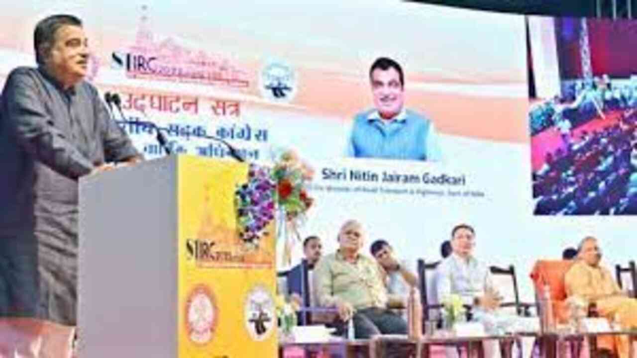 यूपी की सड़के 2024 तक होंगी अमेरिका जैसी : गडकरी
