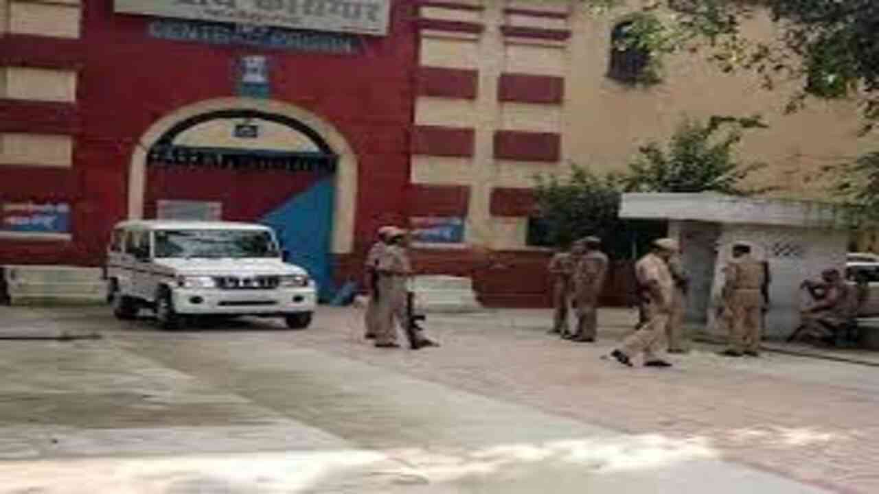प्रदेश भर छटे बदमाश भेजे गए फतेहगढ़ सेन्ट्रल जेल, 62 कुख्यात स्थानांतरित
