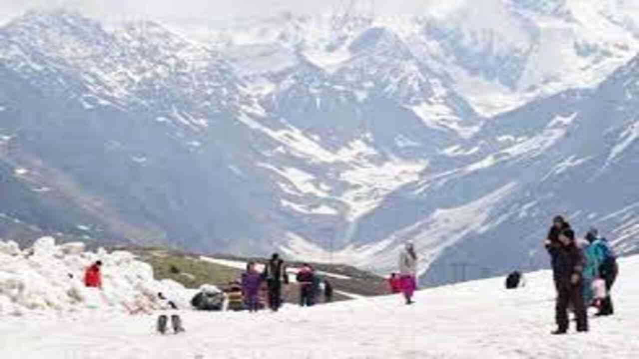 अब रोहतांग और गुलाबा की वादियों में जा सकेंगे पर्यटक
