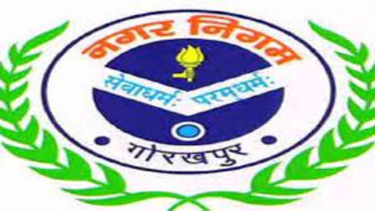 महिलाओं की सुविधा के लिए कबाड़ पड़ी  बसों से टायलेट बनाएगी गोरखपुर नगर निगम