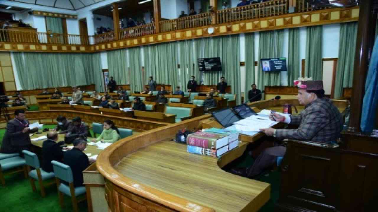 हिमाचल प्रदेश में नियमित नहीं होंगे SMC शिक्षक, मानदेय पर ही देनी होंगी सेवाएं
