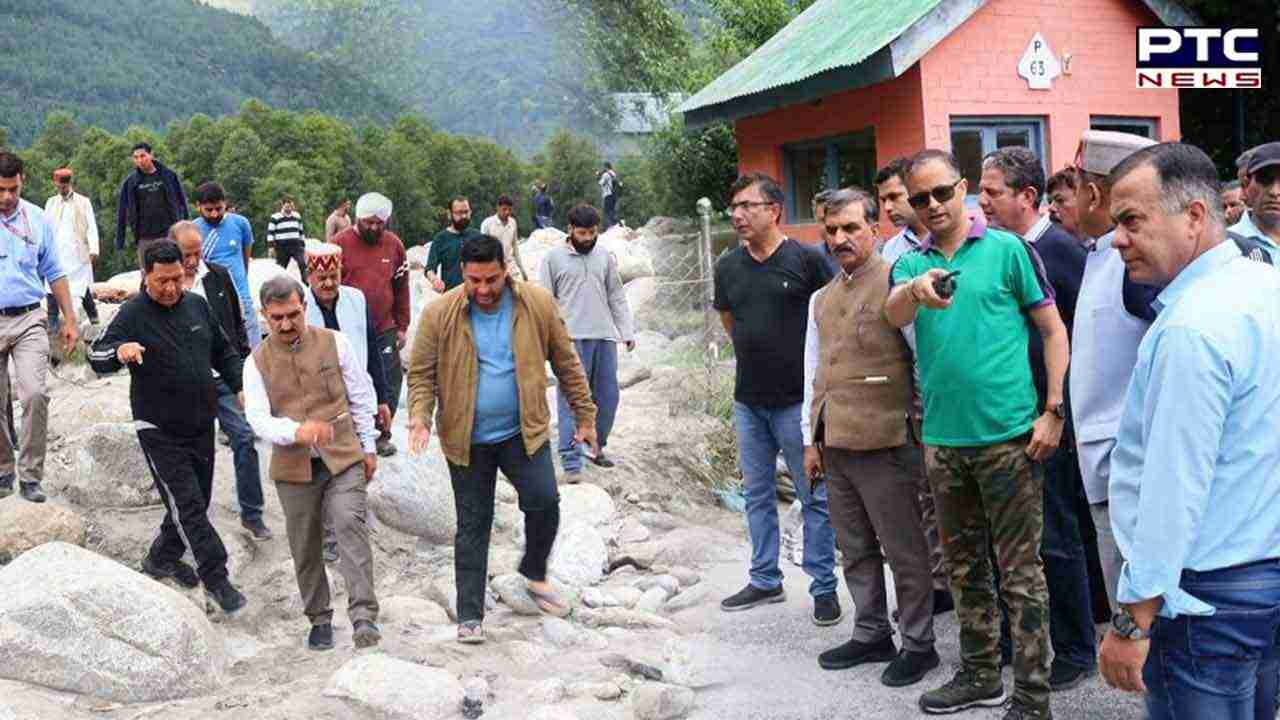 Himachal CM conducts aerial survey of Chandertal , Sissu and Losar