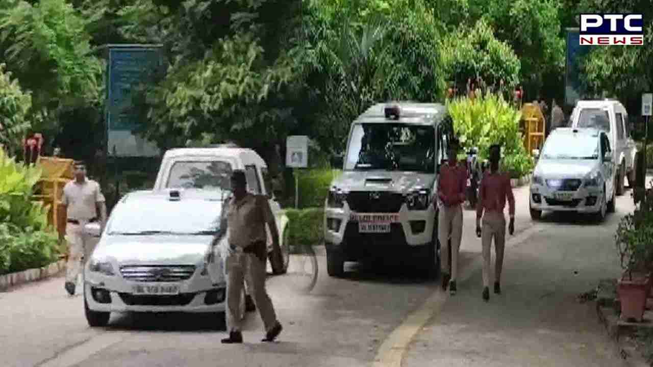 Delhi: Spurned lover 'kills' college student with iron rod in park, arrested