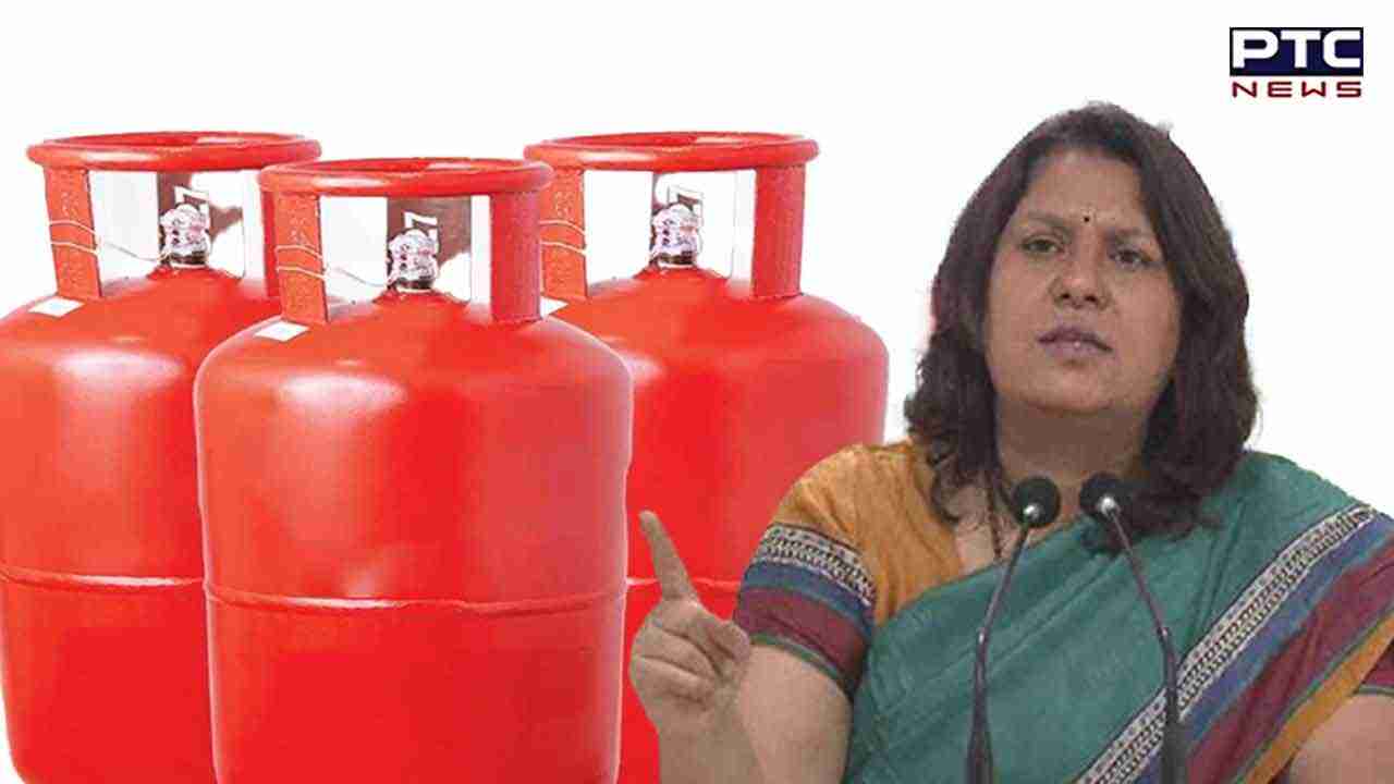 'Yeh public hai, sab jaanti hai...': Congress' Supriya Shrinate takes on Centre over cut in cooking gas price