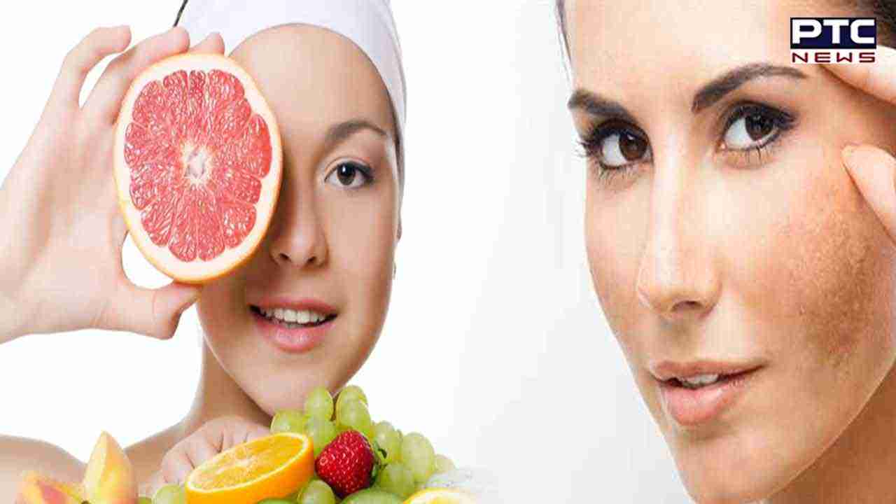 Fruit Peels For Glowing Skin : ਆਪਣੇ ਚਿਹਰੇ ਨੂੰ ਚਮਕਦਾਰ ਬਣਾਈ ਰੱਖਣ ਲਈ ਵਰਤੋਂ ਇਨ੍ਹਾਂ ਫਲਾਂ ਦੇ ਛਿਲਕੇ ਮਿਲਣਗੇ ਕਈ ਫ਼ਾਇਦੇ