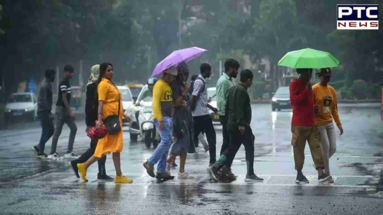 बारिश और यातायात प्रतिबंधों की बदौलत दिल्ली में बदला मौसम,  11 महीनों में पहली बार राजधानी की हवा हुई साफ