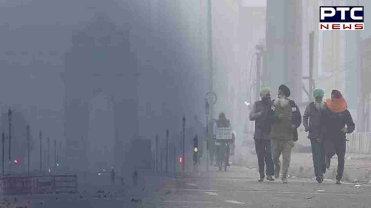 Weather update: Delhiites wake up to chilling morning, 'very poor' air quality
