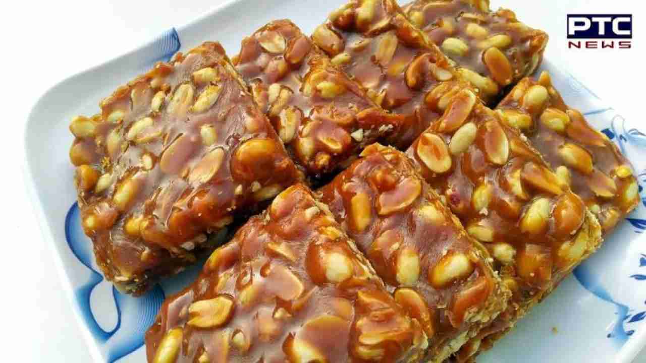 Peanut Gajak Benefits: ਸਵਾਦ ਦੇ ਨਾਲ-ਨਾਲ ਕਈ ਸਿਹਤ ਸਮੱਸਿਆਵਾਂ ਨੂੰ ਦੂਰ ਕਰਨ 'ਚ ਲਾਹੇਵੰਦ ਹੈ ਮੂੰਗਫਲੀ ਵਾਲੀ ਗਜਕ ਦਾ ਸੇਵਨ