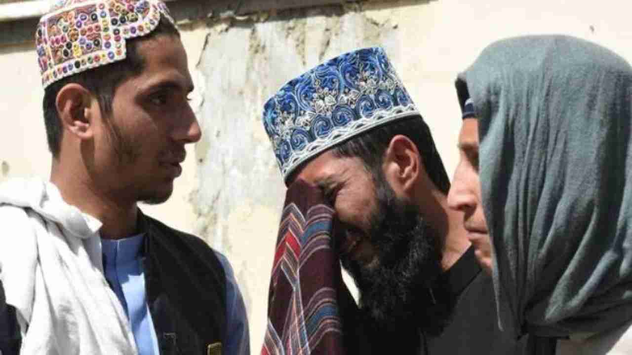 Suicide attack at Pakistan police station leaves 23 dead, several injured