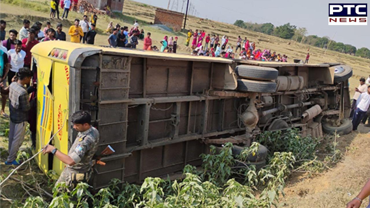 Ranchi: 15 students injured as school bus overturned in Ranchi