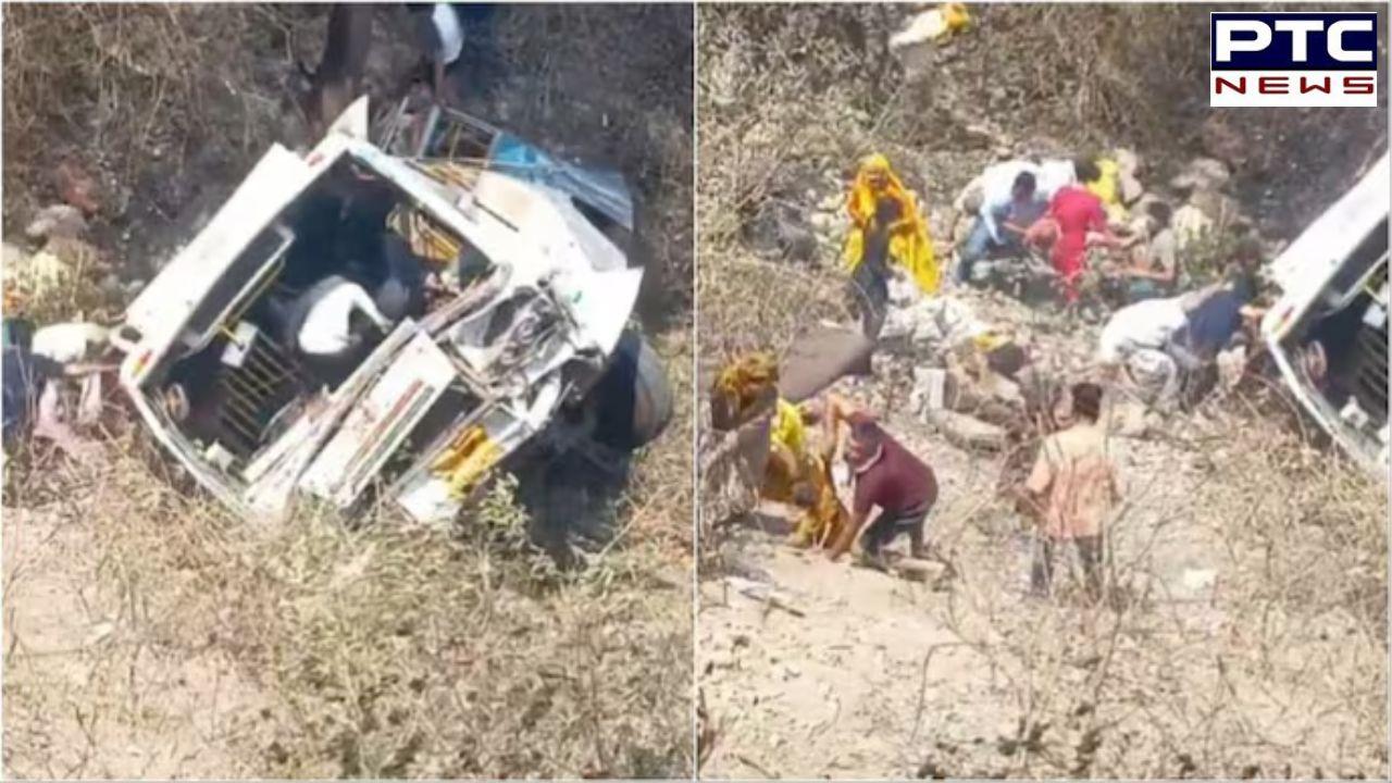 Jammu Kashmir Bus Accident: ਸਵਾਰੀਆਂ ਨਾਲ ਭਰੀ ਯੂਪੀ ਦੀ ਬੱਸ ਖਾਈ 'ਚ ਡਿੱਗੀ, 15 ਦੀ ਮੌਤ, 40 ਜ਼ਖਮੀ