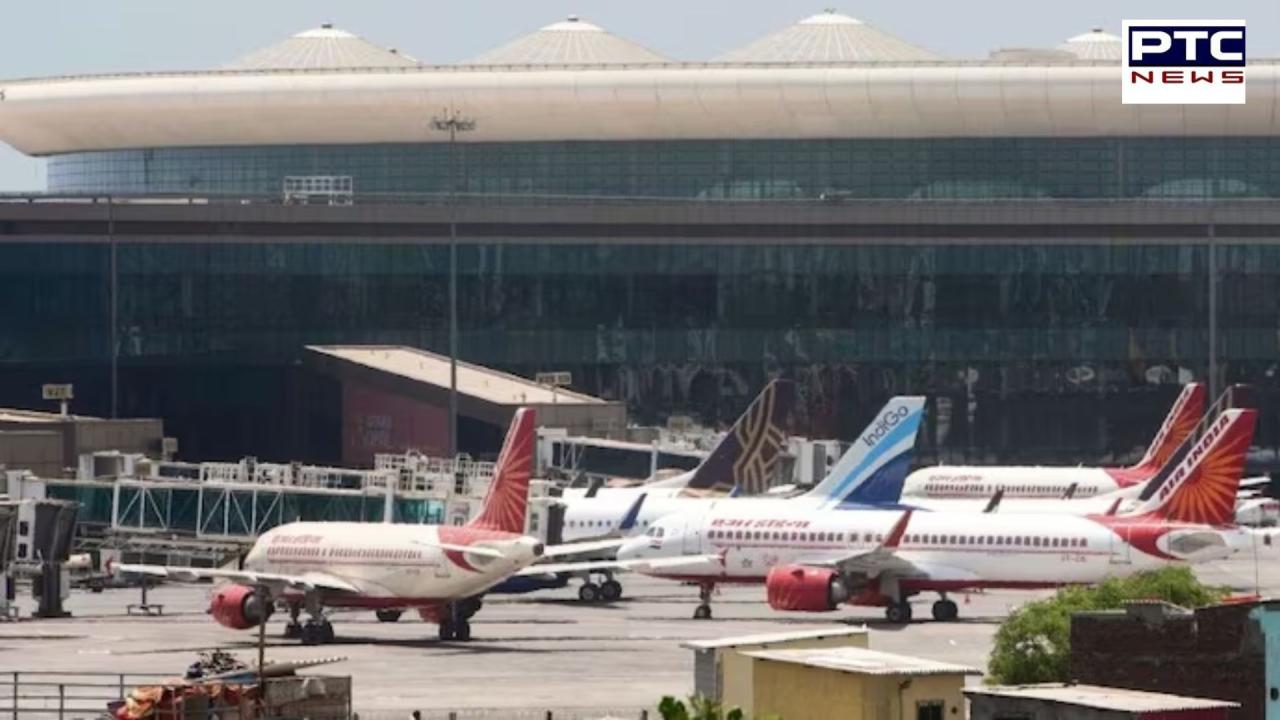 Near miss at Mumbai Airport as two planes simultaneously take off and land on same runway