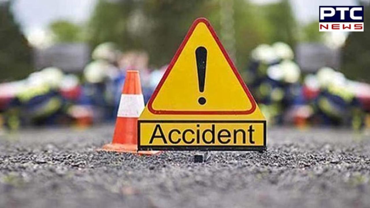 Gujarat: 2 killed, 4 injured as car rams into roadside pipe