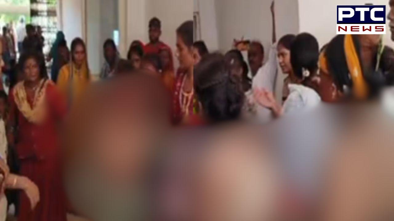 Women Takes off Dress: ਅਧਿਕਾਰੀਆਂ ਸਾਹਮਣੇ ਔਰਤਾਂ ਨੇ ਅਚਾਨਕ ਉਤਾਰਦਿੱਤੇ ਕੱਪੜੇ, ਮੱਧਪ੍ਰਦੇਸ਼ 'ਚ ਹੋਇਆ ਭਾਰੀ ਹੰਗਾਮਾ