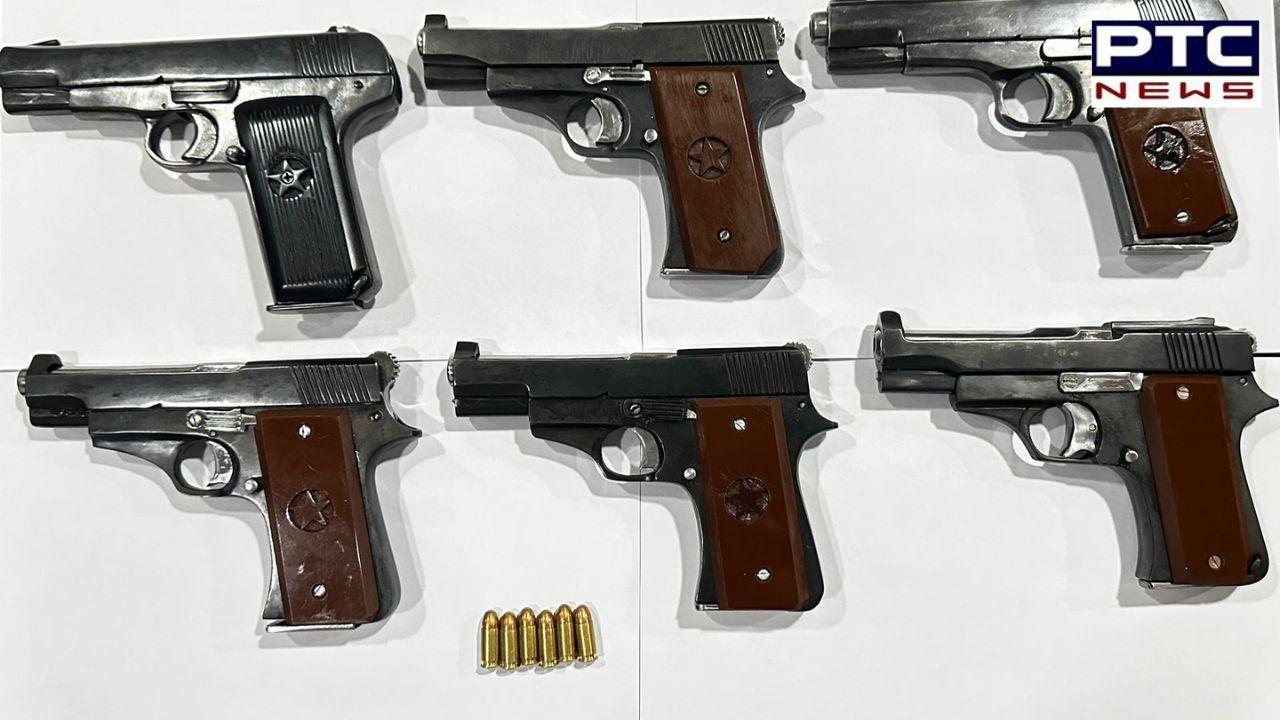 ਰੇਲਵੇ ਸਟੇਸ਼ਨ ਤੋਂ ਗ੍ਰਿਫਤਾਰ ਕੀਤੇ ਗਏ ਦੋ ਅੰਤਰਰਾਜੀ ਹਥਿਆਰ ਤਸਕਰ