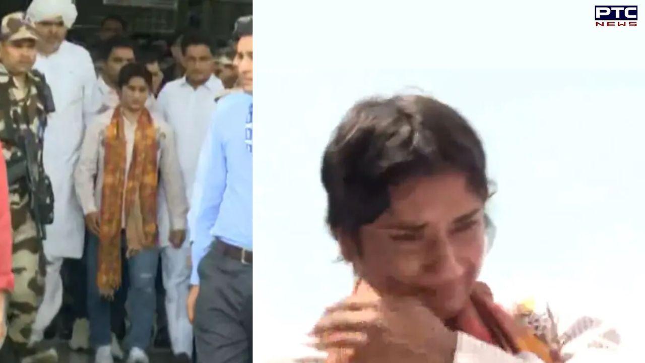 WATCH | Vinesh Phogat breaks down as she receives grand welcome at Delhi Airport