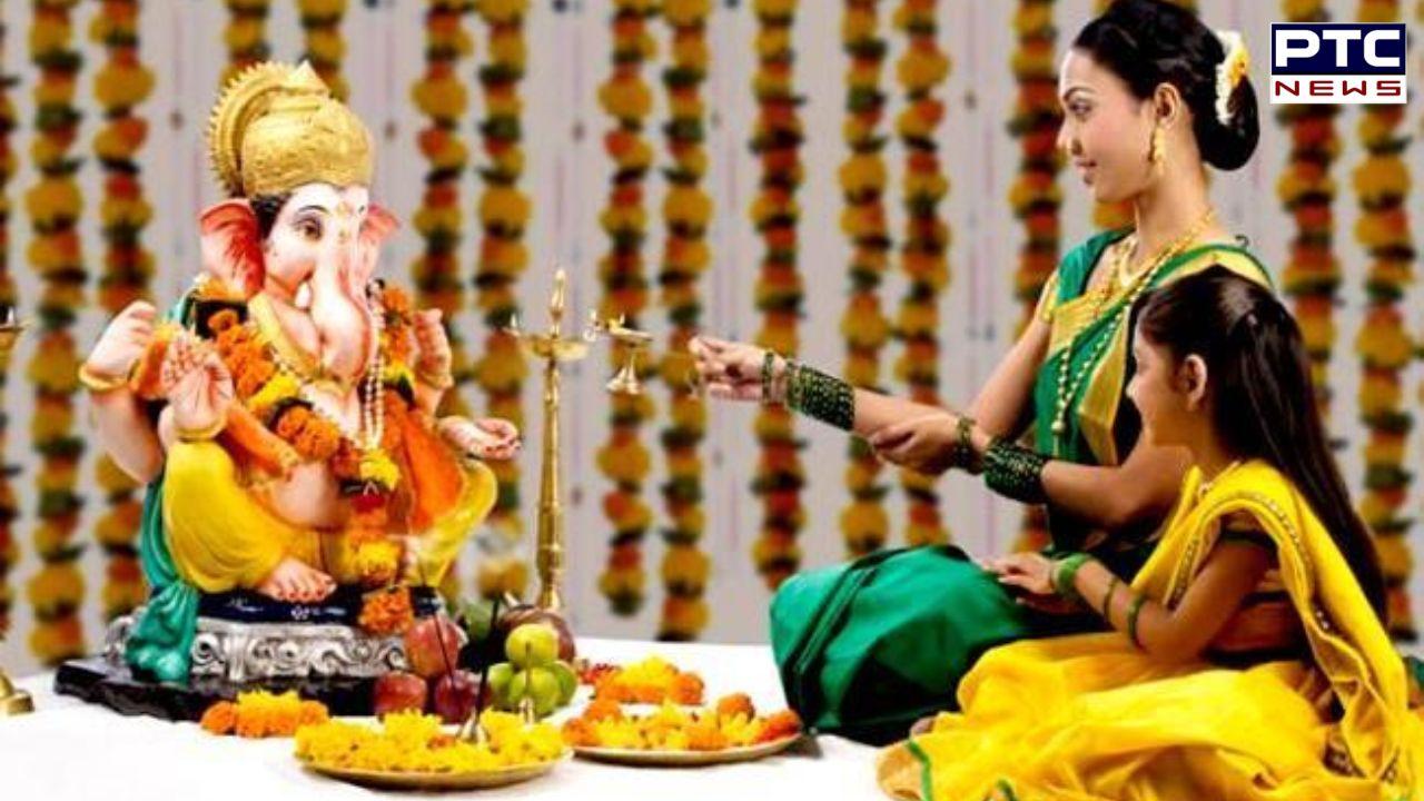 Ganesh Chaturthi 2024 : ਅੱਜ ਹੈ ਗਣੇਸ਼ ਚਤੁਰਥੀ, ਭਗਵਾਨ ਨੂੰ ਲੱਡੂਆਂ ਸਮੇਤ ਇਨ੍ਹਾਂ 5 ਚੀਜ਼ਾਂ ਦਾ ਲਗਾਓ ਭੋਗ, ਇੱਛਾ ਹੋਵੇਗੀ ਪੂਰੀ