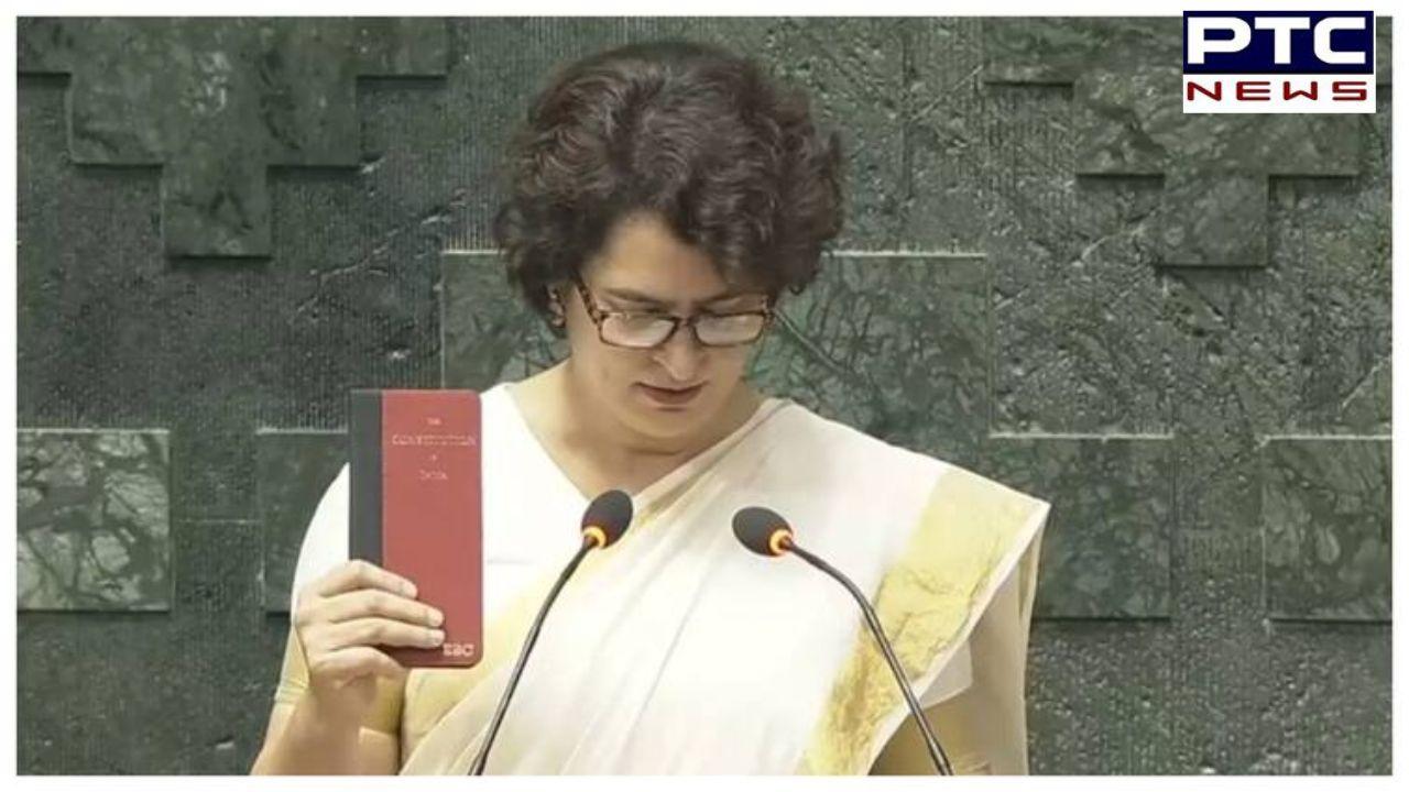 Priyanka Gandhi: ਪ੍ਰਿਯੰਕਾ ਗਾਂਧੀ ਨੇ ਸੰਸਦ ਮੈਂਬਰ ਵਜੋਂ ਚੁੱਕੀ ਸਹੁੰ, ਬੇਟਾ ਰੇਹਾਨ ਅਤੇ ਬੇਟੀ ਮਿਰਾਇਆ ਵਾਡਰਾ ਵੀ ਮੌਜੂਦ