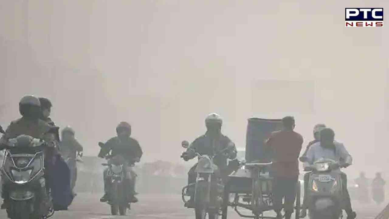 Air pollution: Delhi AQI remains in 'severe', Mumbai records slight improvement