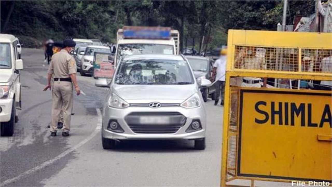 Himachal: शिमला में 10 दिन में शाेघी बैरियर से इंटर किए 1 लाख 60 हजार वाहन, CCTV से रखी जा रही नजर