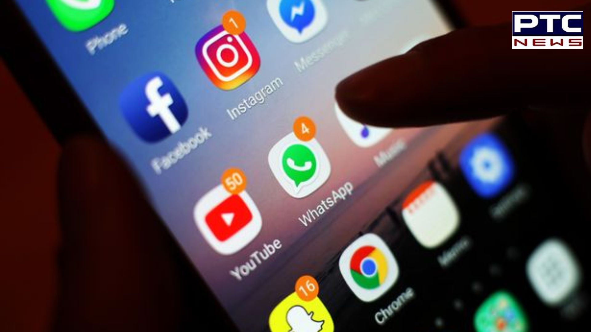 WhatsApp, Instagram down globally! Users unable to log in