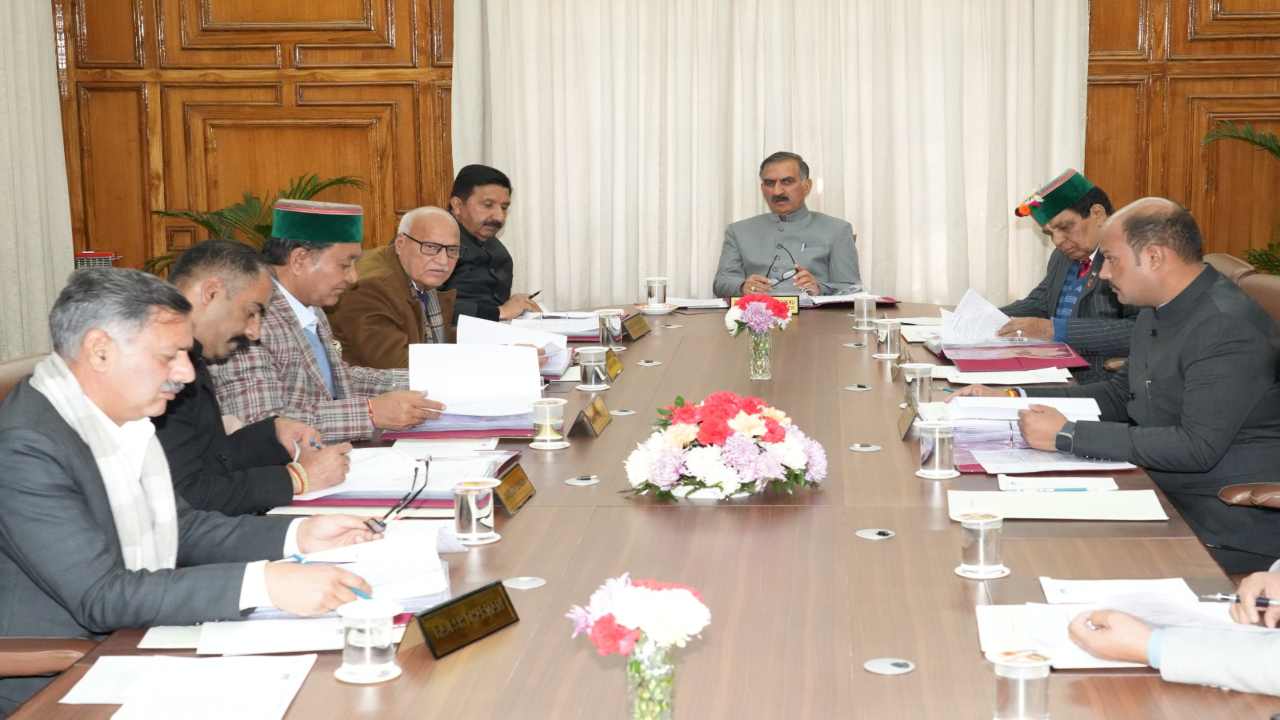 हिमाचल कैबिनेट बैठक में पटवारियों की भर्ती को मंजूरी, गेस्ट फैकल्टी के आधार पर 2600 शिक्षकों की होगी भर्ती