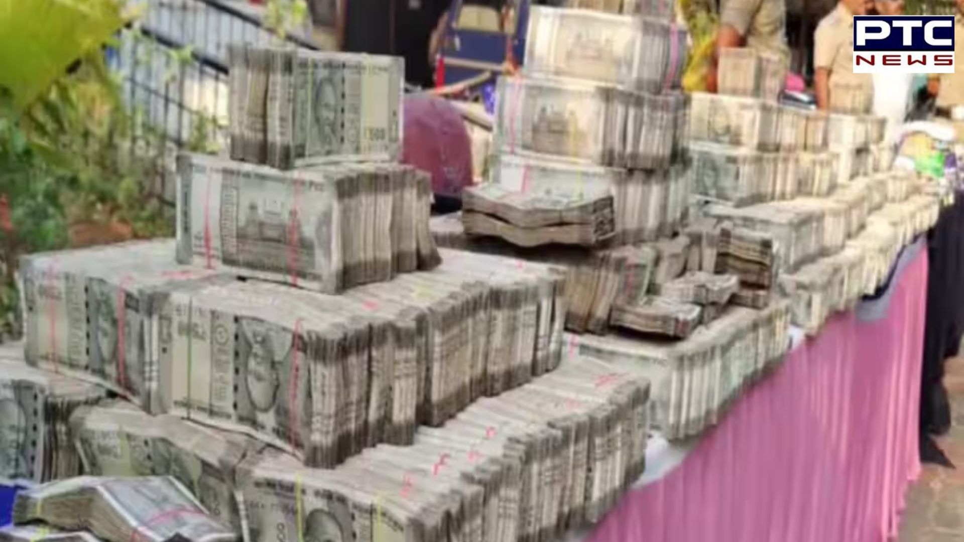 Karnataka police seize Rs 5 cr cash and 106 Kg of jewellery in pre-election crackdown