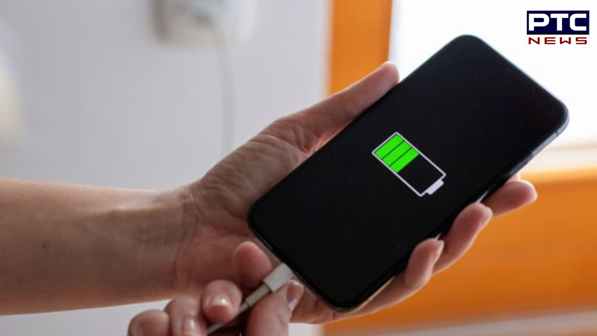 ਜੇਕਰ ਤੁਹਾਨੂੰ ਵੀ ਸਮਾਰਟਫੋਨ ਚਾਰਜਿੰਗ ਕਰਨ 'ਚ ਪਰੇਸ਼ਾਨੀ ਹੋ ਰਹੀ ਹੈ ਤਾਂ ਇਨ੍ਹਾਂ ਟਿਪਸ ਨੂੰ ਅਪਣਾਓ