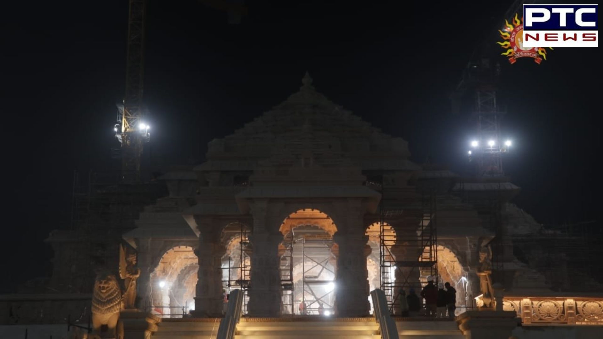 Ram Mandir Pic: ਰਾਤ ਸਮੇਂ ਇਸ ਤਰ੍ਹਾਂ ਜਗਮਗਾਉਂਦਾ ਹੈ ਰਾਮ ਮੰਦਰ, ਦੇਖੋ ਤਸਵੀਰਾਂ
