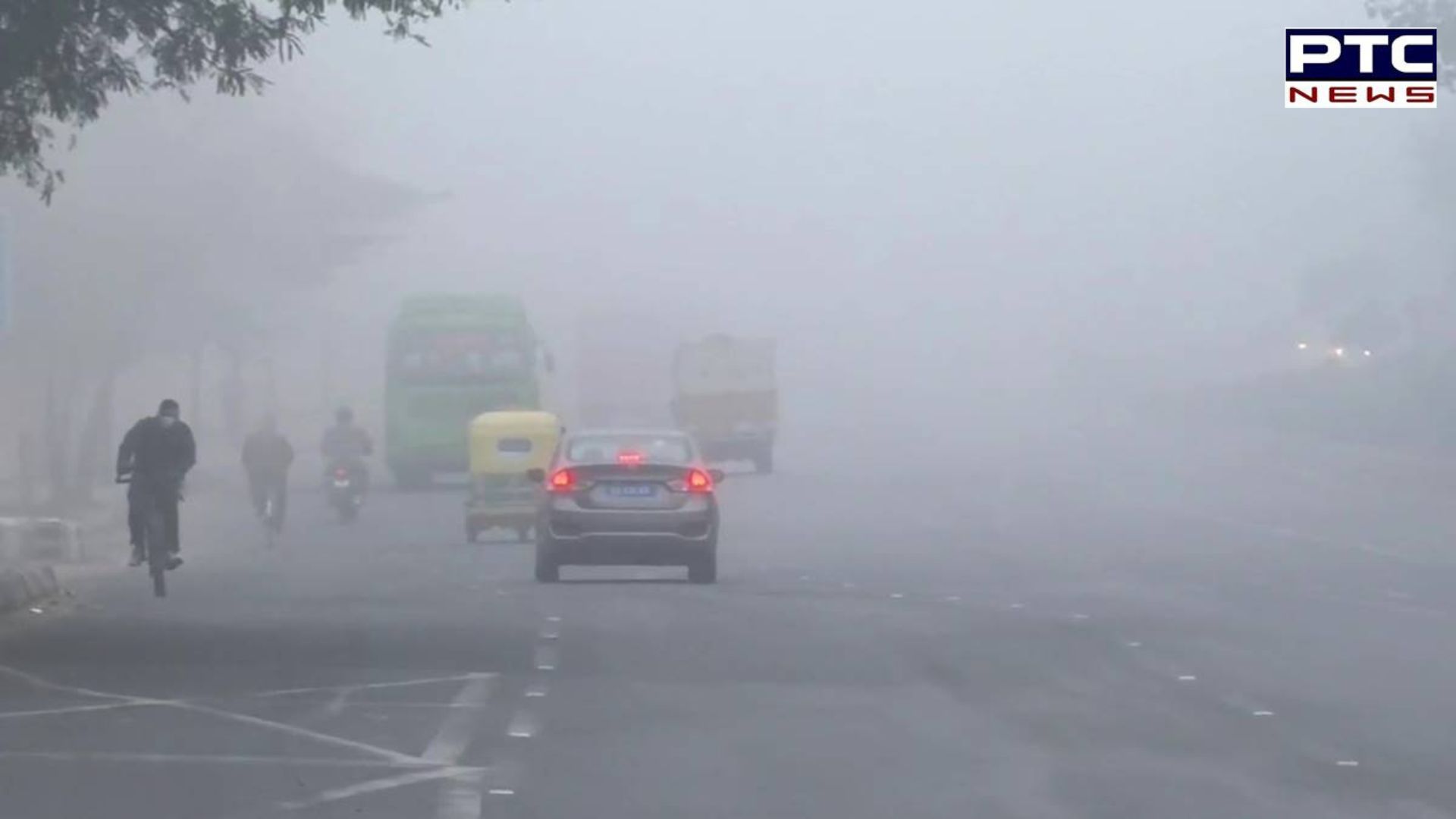 Dense fog grips Punjab, Haryana, Delhi; train travel hit