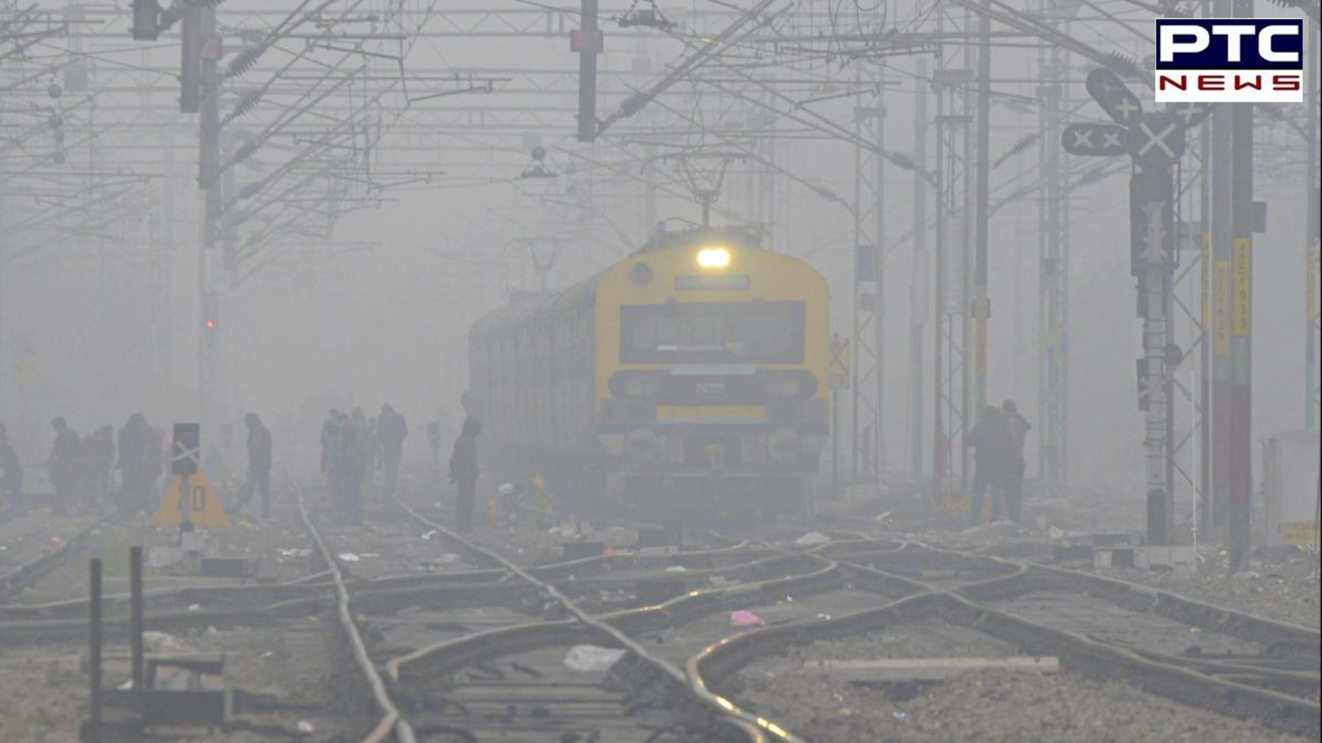 Dense fog delays 11 trains in north India, no relief till Dec 31