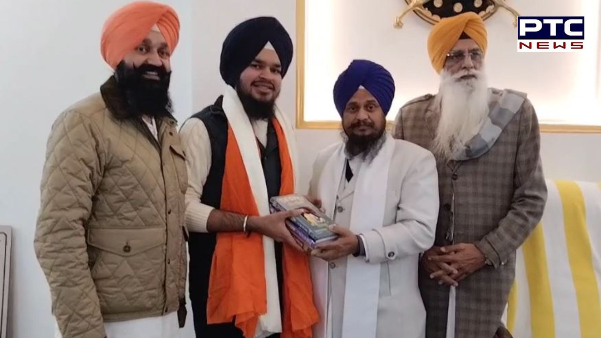 ਅਮਰੀਕਾ 'ਚ ਪੜ੍ਹਾਇਆ ਜਾਵੇਗਾ ਸਿੱਖ ਇਤਿਹਾਸ, ਮੁੱਦਾ ਚੁੱਕਣ ਵਾਲੇ ਨੌਜਵਾਨ ਦਾ ਹੋਇਆ ਵਿਸ਼ੇਸ਼ ਸਨਮਾਨ