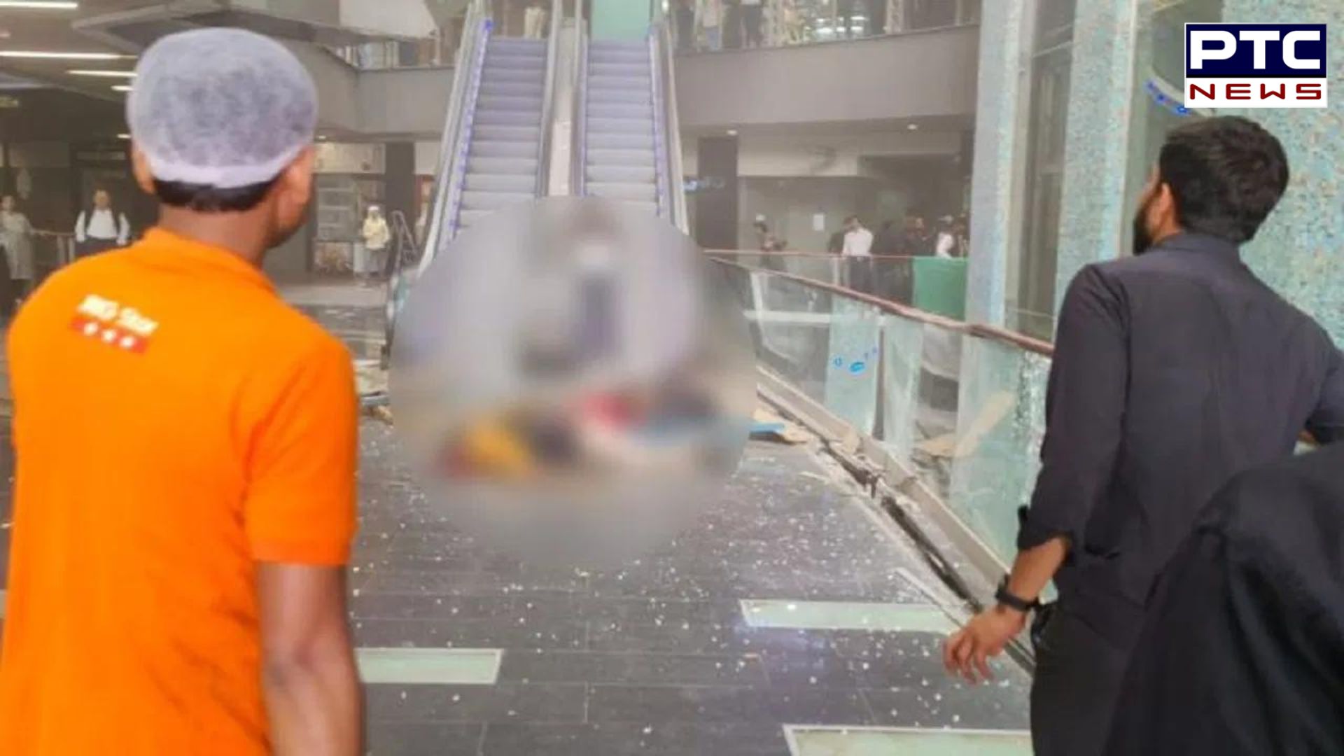 Greater Noida 'ਚ ਵਾਪਰਿਆ ਵੱਡਾ ਹਾਦਸਾ; ਇਮਾਰਤ ਦੀ ਗਰਿੱਲ ਡਿੱਗੀ, ਦੋ ਦੀ ਮੌਤ