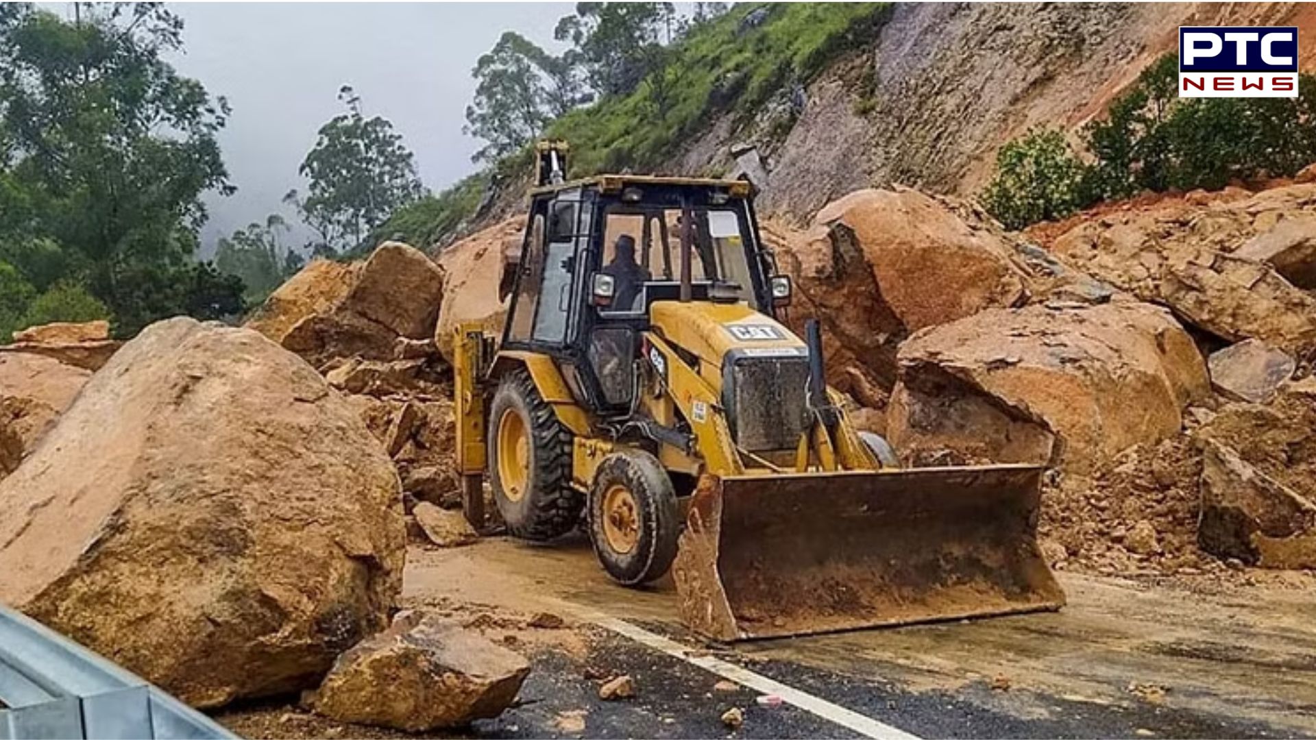 Landslide blocks National Highway-5 in Himachal Pradesh's Solan; traffic hit
