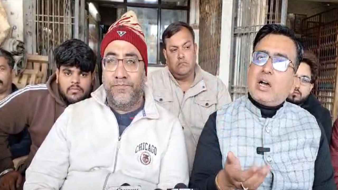 Haryana News: सब्जी मंडी विक्रेताओं को सरकार को चेतावनी, बोले- सरकार ने काला कानून वापिस नहीं लिया तो.....