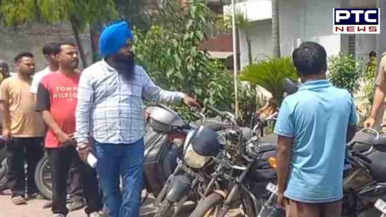 Mandi Gobindgarh : ਪਿਛਲੇ ਲੰਮੇ ਸਮੇਂ ਤੋਂ ਪੁਲਿਸ ਥਾਣੇ 'ਚ ਬੰਦ 200 ਵਹੀਕਲਾਂ ਨੂੰ ਮੰਡੀ ਗੋਬਿੰਦਗੜ੍ਹ ਪੁਲਿਸ ਨੇ ਕੀਤਾ ਵਾਰਸਾਂ ਹਵਾਲੇ