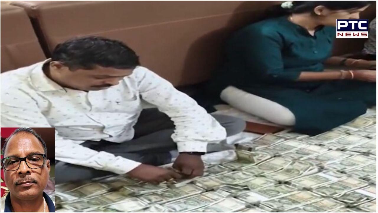 Raining Cash: Odisha chief engineer throws Rs 500 note bundles out of window during Vigilance raid