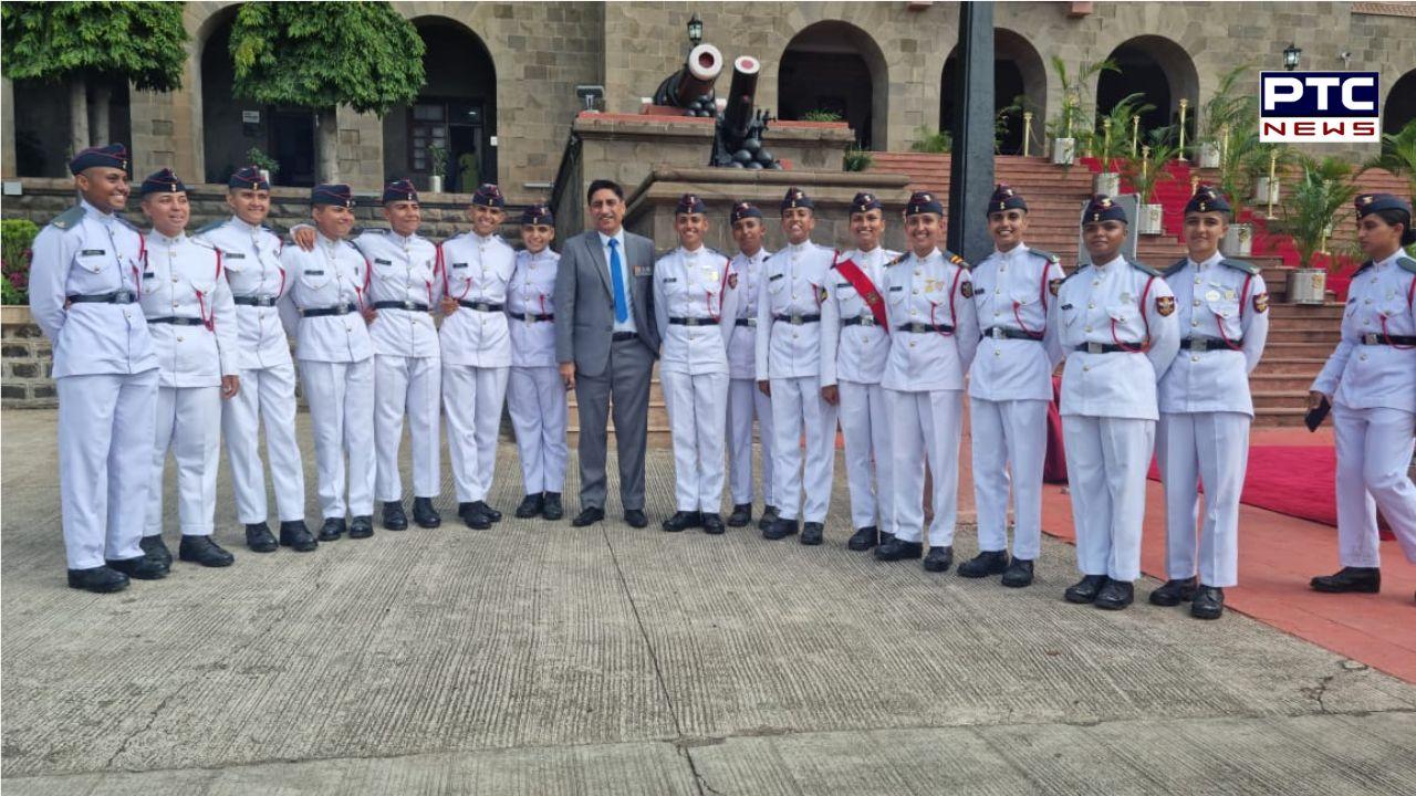 NDA First Batch of Females : ਐਨਡੀਏ ਤੋਂ ਪਾਸ ਹੋਈਆਂ ਕੁੜੀਆਂ ਦਾ ਪਹਿਲਾ ਬੈਚ; 148ਵੀਂ ਪਾਸਿੰਗ ਆਊਟ ਪਰੇਡ ’ਚ 17 ਕੁੜੀਆਂ, ਪਰੇਡ ’ਚ ਦੇਖਣ ਨੂੰ ਮਿਲੀ ਨਾਰੀ ਸ਼ਕਤੀ ਦੀ ਝਲਕ