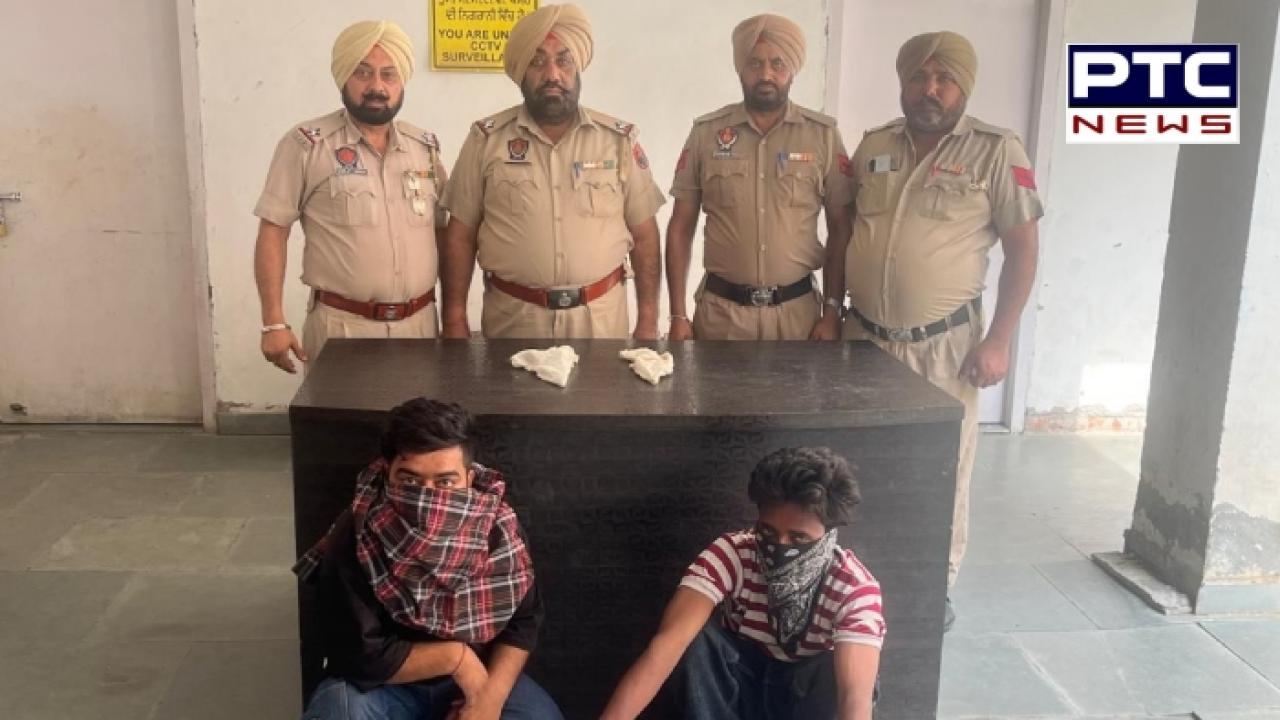 Amritsar News :  ਅੰਮ੍ਰਿਤਸਰ ਦਿਹਾਤੀ ਪੁਲਿਸ ਵੱਲੋਂ 2 ਦੇਸੀ ਕੱਟੇ , 01 ਜਿੰਦਾ ਰੌਂਦ ਅਤੇ ਇੱਕ ਮੋਟਰ ਸਾਈਕਲ ਸਮੇਤ 2 ਦੋਸ਼ੀ ਗ੍ਰਿਫਤਾਰ