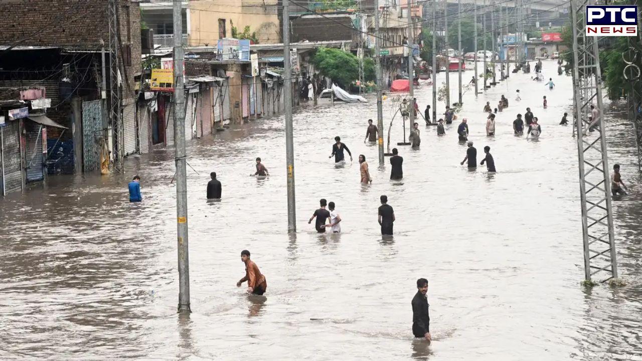 Heavy rain batters Pakistan's Punjab province, mass evacuation underway